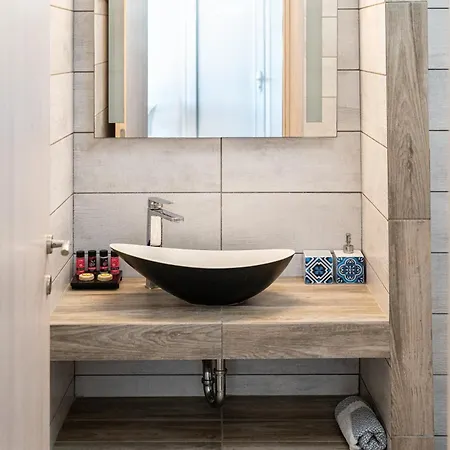 فيلة Anemone Mousata